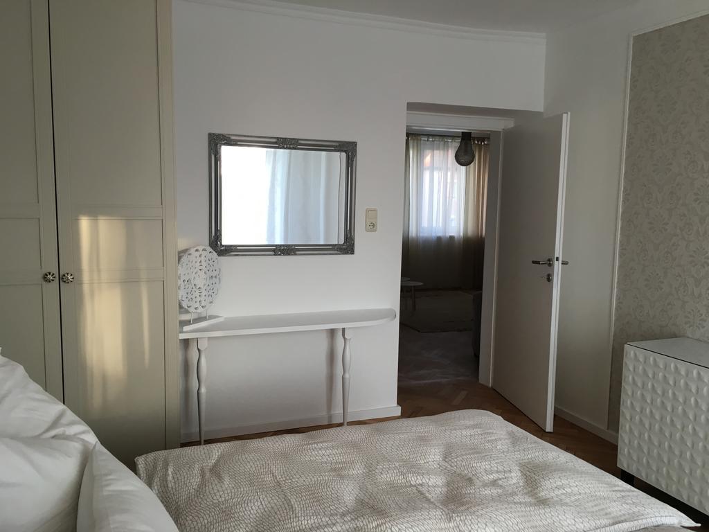 Am Loewenpark Apartment Melk Bagian luar foto