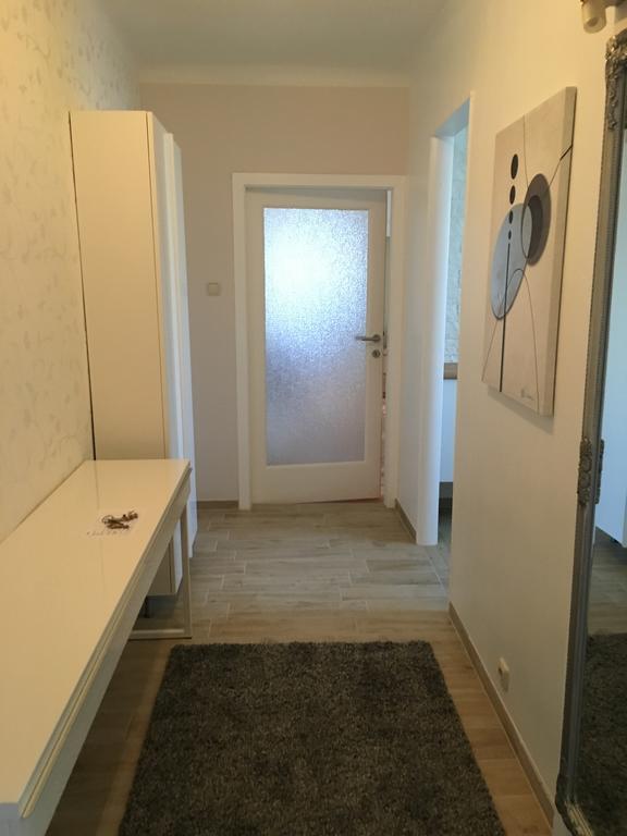 Am Loewenpark Apartment Melk Bagian luar foto