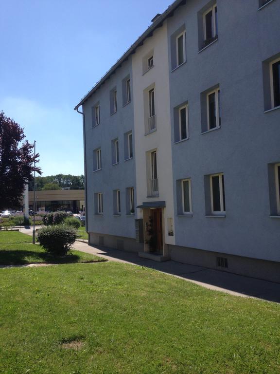 Am Loewenpark Apartment Melk Bagian luar foto