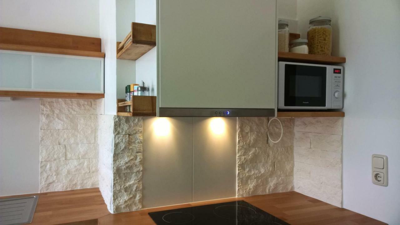 Am Loewenpark Apartment Melk Bagian luar foto